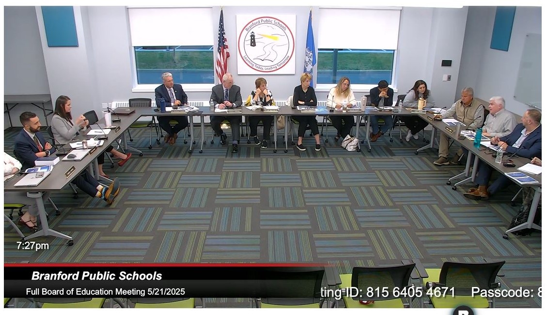 School Officials Move Ahead to Ban Cell Phones at BHS